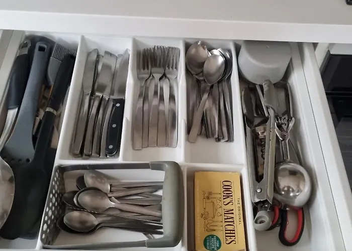 Stylish, Modern 3 Bedroom House, Free Parking X 2 * グラスゴー