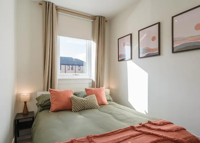 Henderson House - West End 3 Bedroom Family * גלאזגו