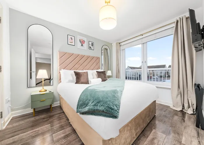 別荘 Urban Elegance - Spacious 5-bed In グラスゴー