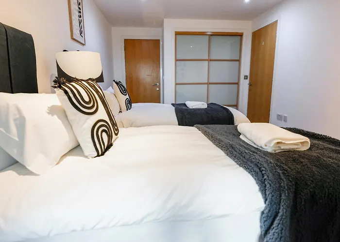 The Lancefield Luxe بيت للعطل