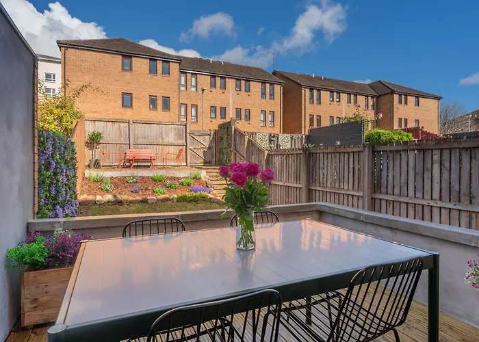 別荘 Henderson House - West End 3 Bedroom Family グラスゴー