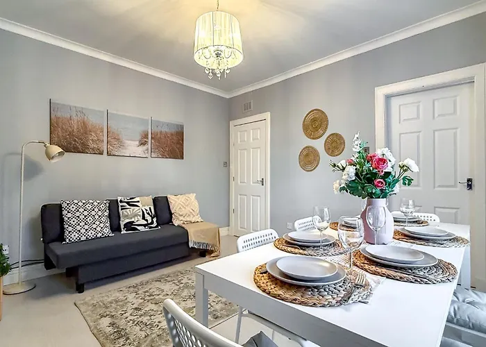 Quite And New House, Commore Drive Apartment Glasgow