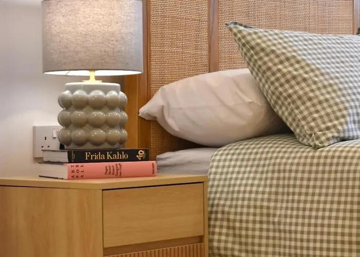 Luxury Historic City-centre Flat & Free Parking Glasgow