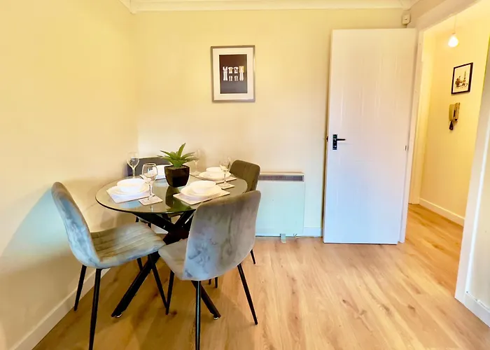 Διαμέρισμα Garden-view 2br - Free Parking & Wifi Γλασκώβη