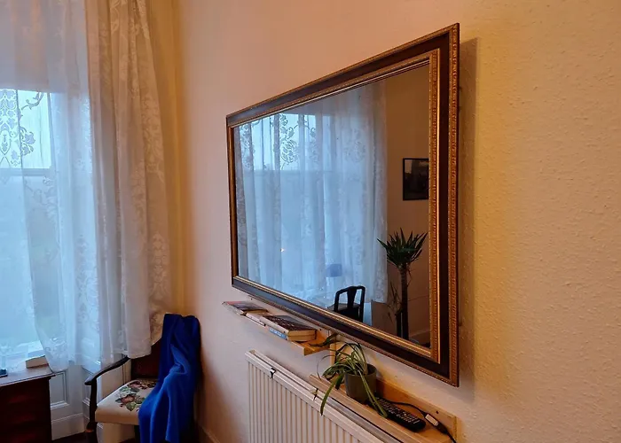 Heart Of West End Apartment, Glasgow