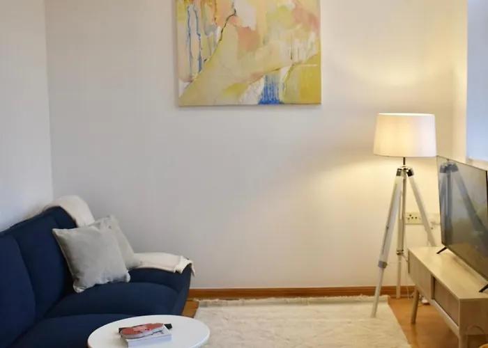 Luxury Historic City-centre Flat & Free Parking Appartamento