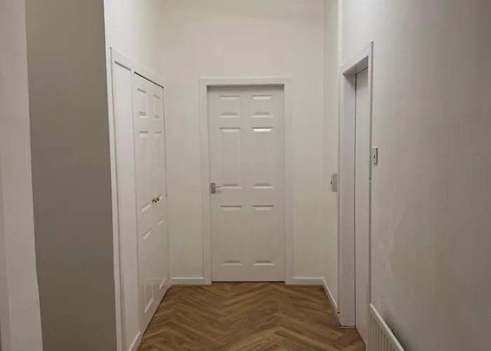 Acorn Spacious Glasgow