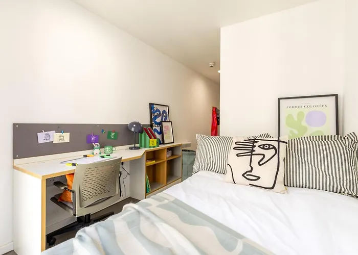 Apartment For Students Only - Dunaskin Mill In *