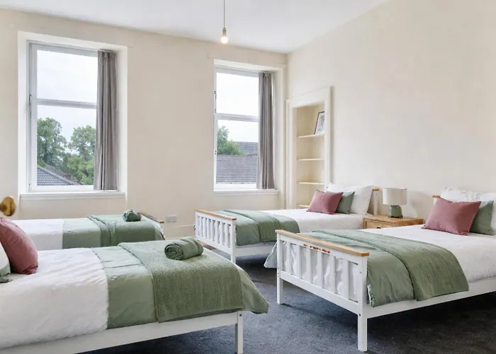 Group 4br Sleeps 11 Spacious With Parking Glasgow