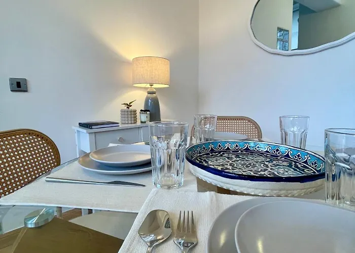 Luxury Historic City-centre Flat & Free Parking Glasgow