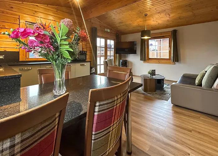 5 - Uk51251 Apartment *