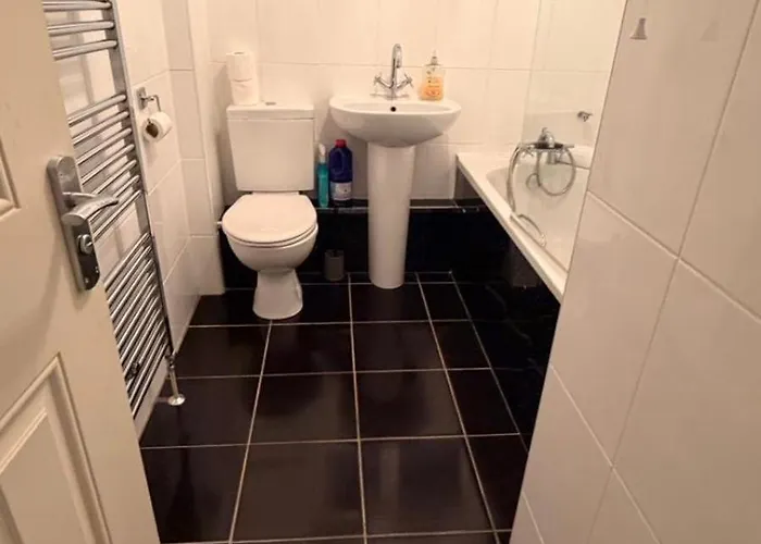 Apartment Spacious Group Glasgow