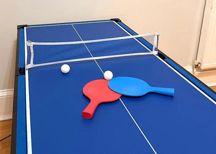Free Pool Table Cinema Tabletennis Airhockey Appartement Glasgow