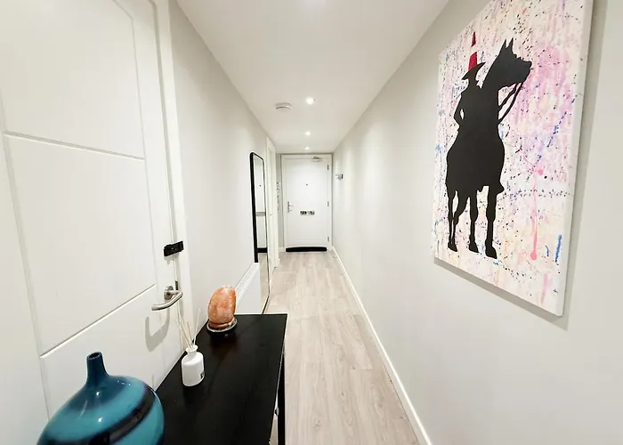 2-bed Flat In East End شقة غلاسغو