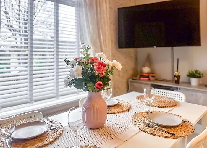 Quite And New House, Commore Drive