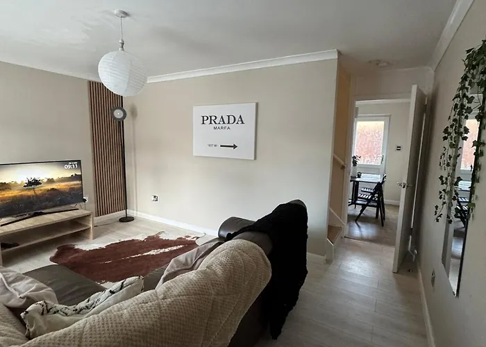 Cosy Barrowlands Stay-spacious & Free Parking *