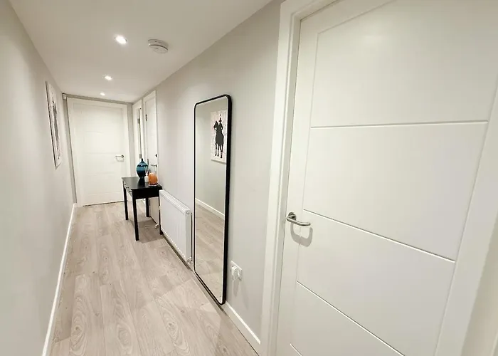 شقة 2-bed Flat In East End