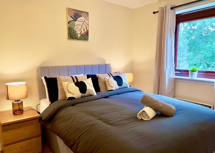 Διαμέρισμα Garden-view 2br - Free Parking & Wifi *