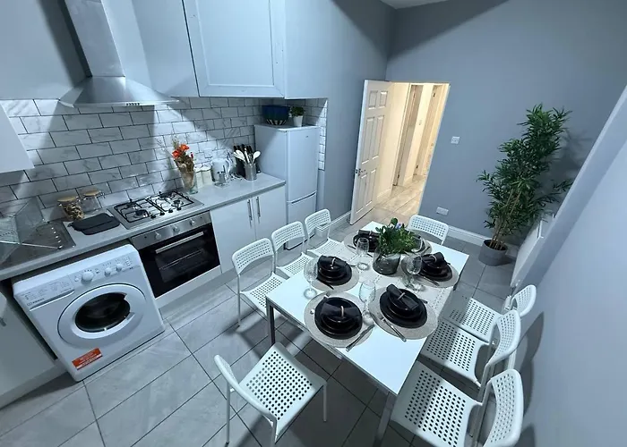 Apartment Centre New