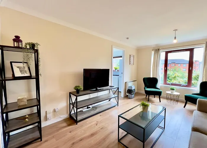 Garden-view 2br - Free Parking & Wifi