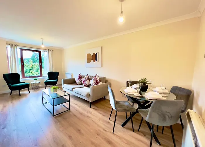 Apartment Garden-view 2br - Free Parking & Wifi