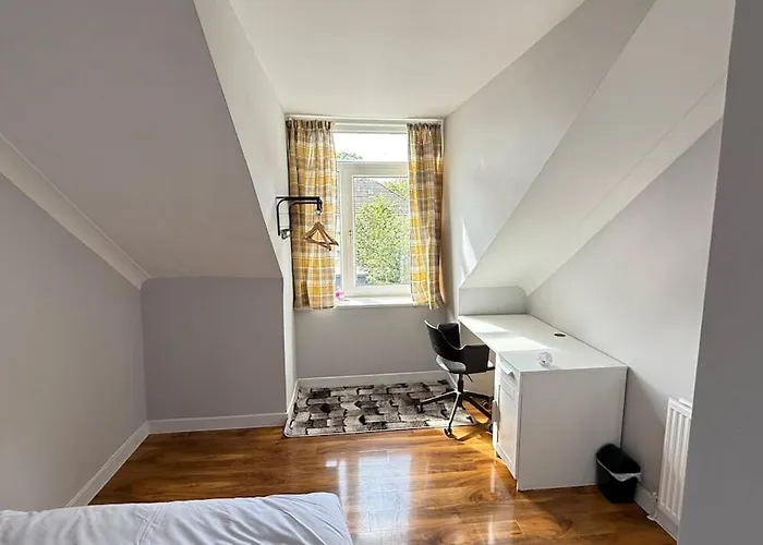 Welcome To Your Perfect Getaway Apartment Glasgow