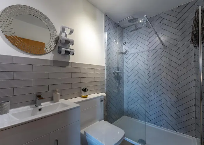 The Ovo Hydro Penthouse With Free Parking *