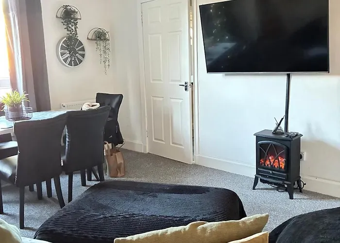 2 Bedroom Fully Furnished Apartment Appartement Glasgow