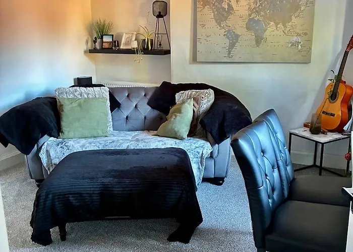 2 Bedroom Fully Furnished Apartment * 格拉斯哥