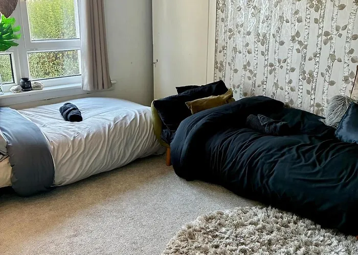 2 Bedroom Fully Furnished Apartment