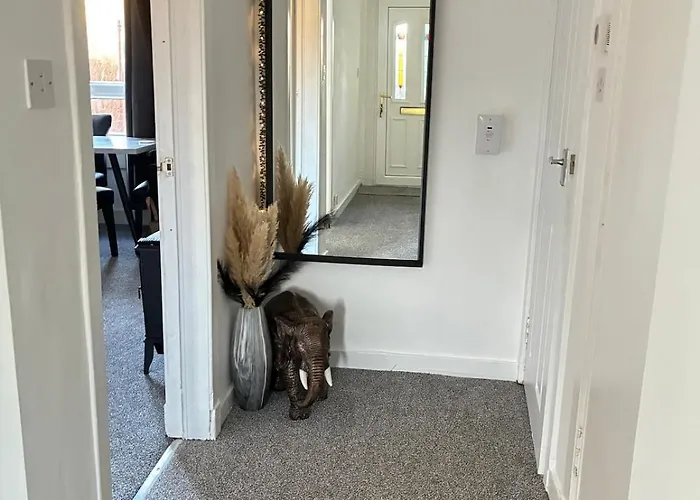 2 Bedroom Fully Furnished Apartment Appartement *