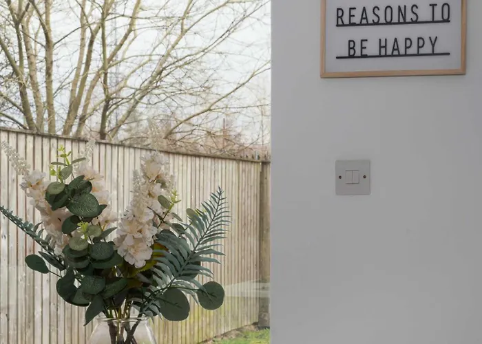 Vakantiehuis Newly Renovated 3 Bedroom Modern House Glasgow