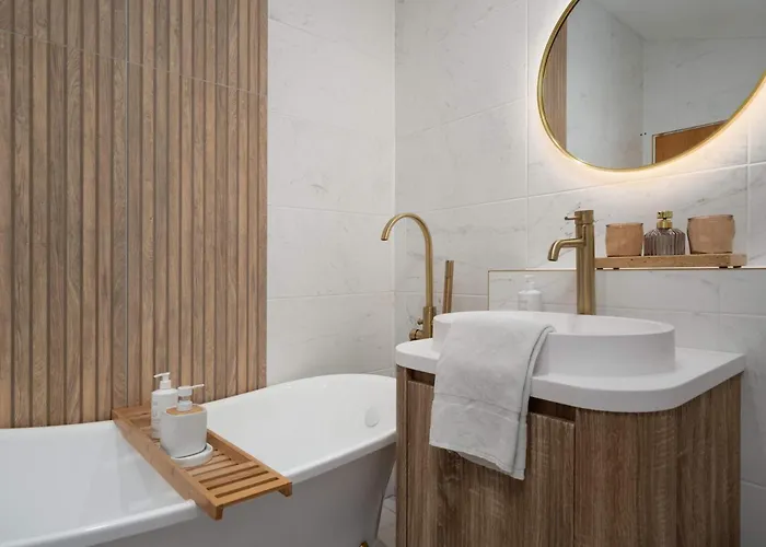 Vakantiehuis Newly Renovated 3 Bedroom Modern House Glasgow