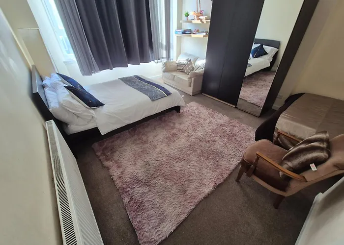 公寓 Cosy And Bright 3-bedroom Flat