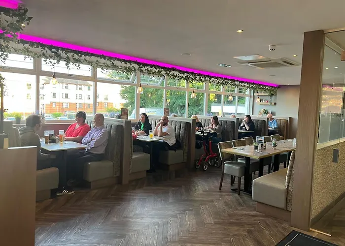 Ξενοδοχείο Kings Park 3*