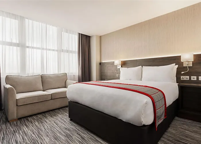 Ramada By Wyndham East Kilbride Hotel