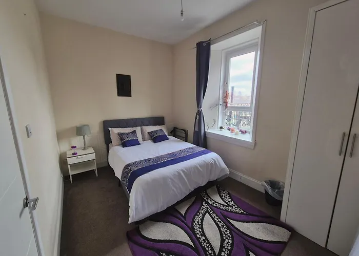 Cosy And Bright 3-bedroom Flat *