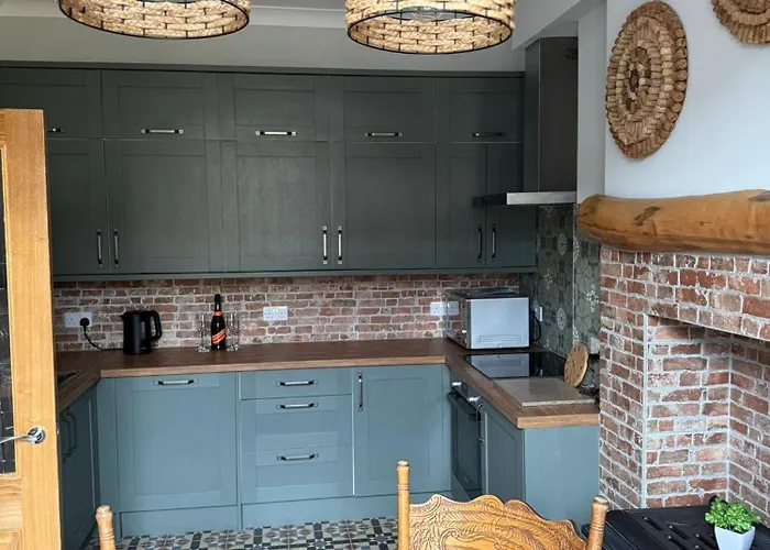 Σπίτι διακοπών Charming 3-bedroom House