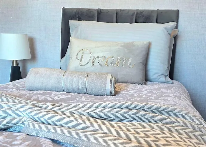 Bright And Cozy 3br Near Hampden Park Σπίτι διακοπών *