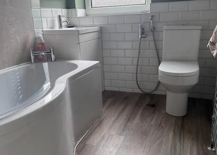 3 Bedroom House Newlands Semesterbostad *