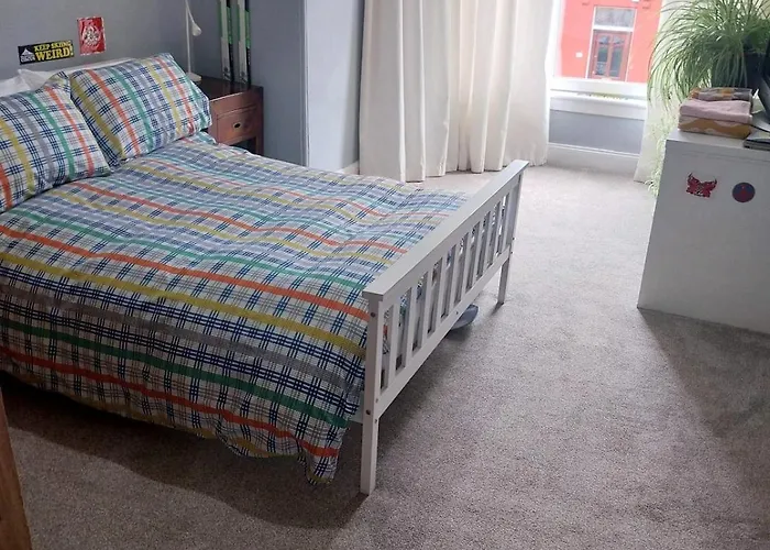 Сasa de vacaciones Beautiful Town House In Old Cathcart Village, *