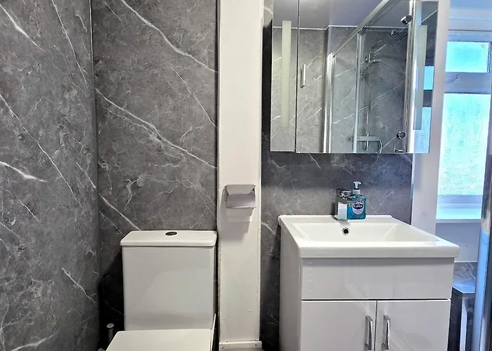 Feriehus Bright And Cozy 3br Near Hampden Park Glasgow