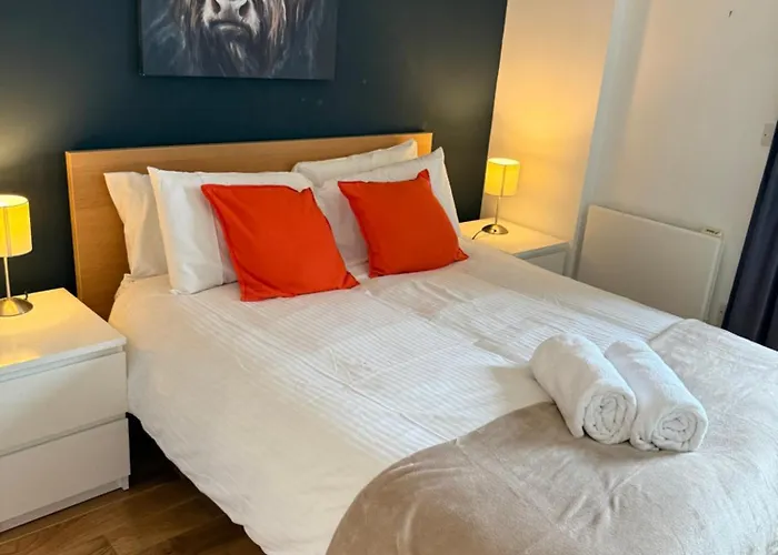 Executive Riverside With Workspace & Fast Wifi Глазго