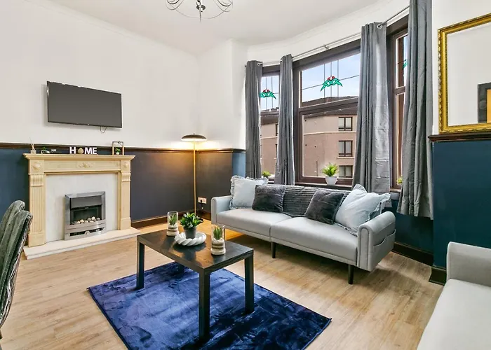 Apartment Free Parking - Sleeps 6 - 2 Bedrooms - Great Transport Links Glasgow