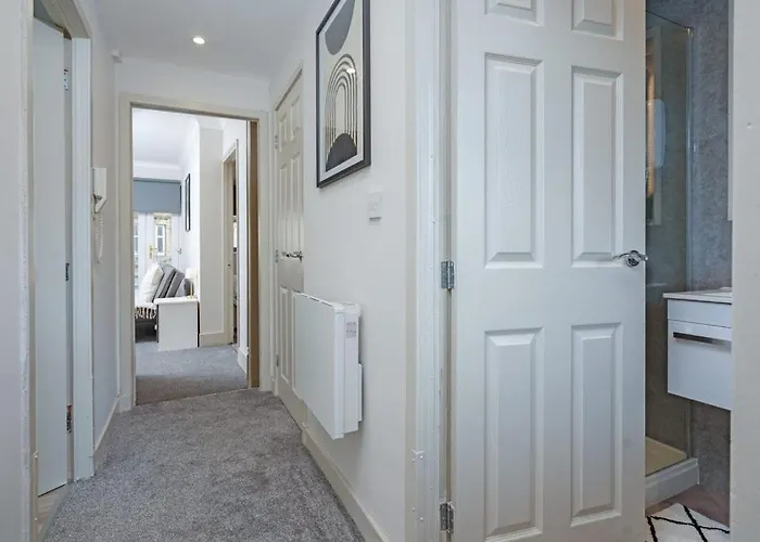 1br Shawlands Walk To Queens Park With Parking Appartement *