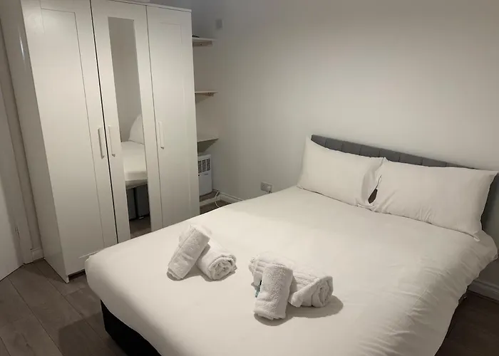 West End By Kelvingrove 格拉斯哥