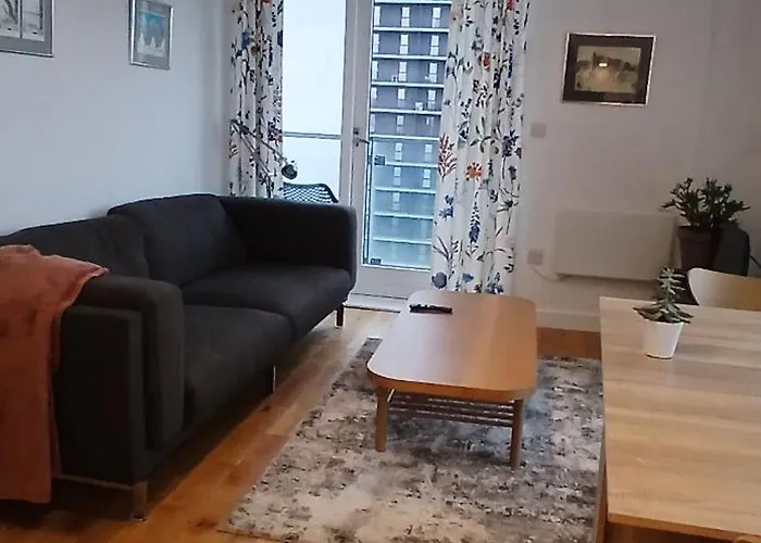 Executive Riverside With Workspace & Fast Wifi Глазго