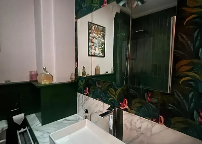 Stylish 2 Bedroom West End Flat 公寓 *