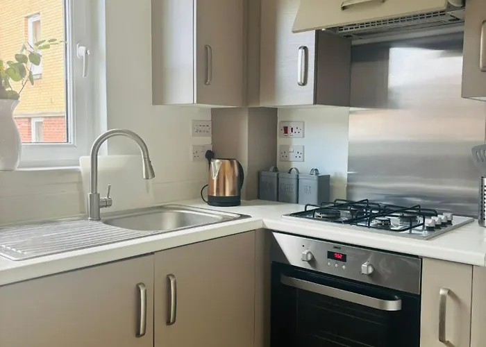 Modern Ground Floor 2 Bed Secure Parking & Perfect For City- Celticemirates Stadium Appartamento Glasgow