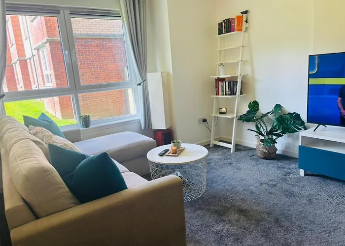 Modern Ground Floor 2 Bed Secure Parking & Perfect For City- Celticemirates Stadium Appartamento *